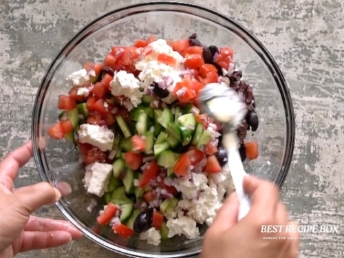 Stirring salad