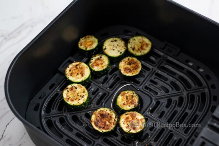 Cooked zucchini coins in air fryer