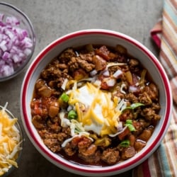 Dad's Famous Chunky Beef Chili Recipe with Beans | @bestrecipebox