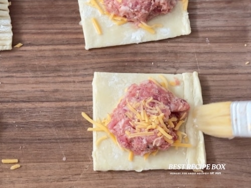 egg seal on pastry dough