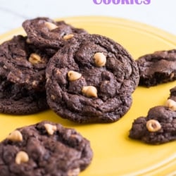 Soft and Chewy Chocolate Peanut Butter Chip Cookies | @bestrecipebox