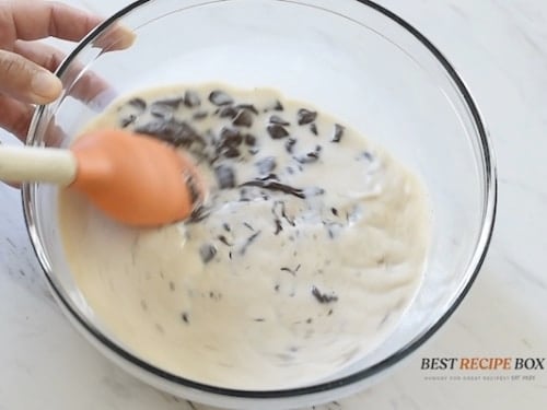 Melting chocolate chips with milk