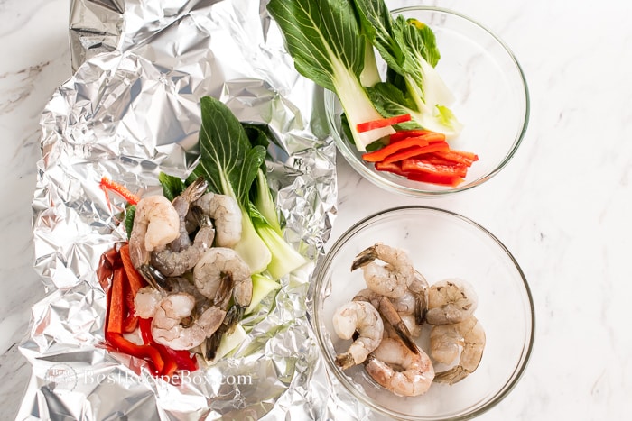 foil pack garlic shrimp with chili process photos 