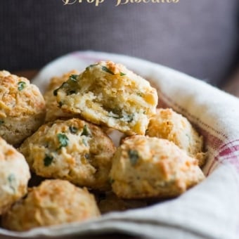 Flaky Garlic Cheddar Drop Biscuits perfect for biscuits and gravy | @bestreciepbox