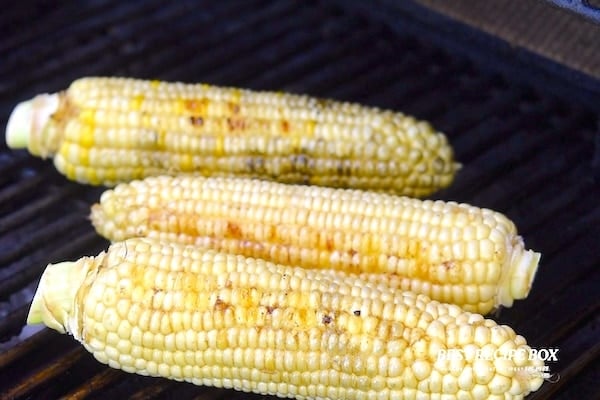 Grilling corn