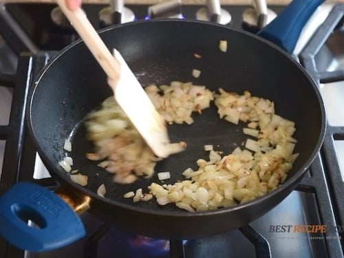 Cooking onions