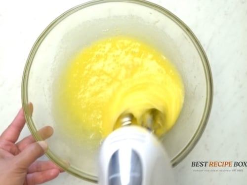 Beating eggs and sugar
