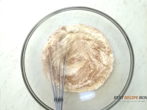 Mixing dry ingredients