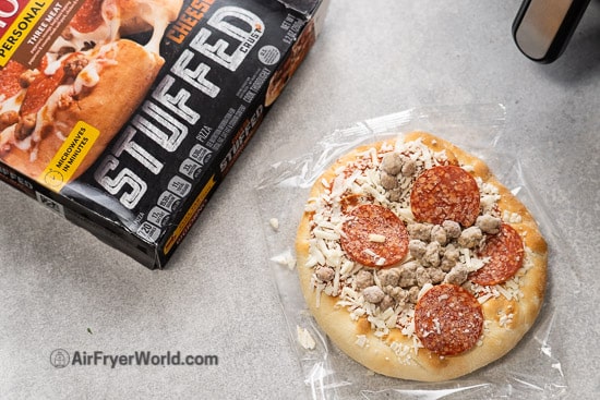 stuffed crust pizza in air fryer 