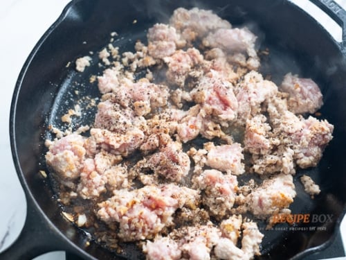 Cooking ground chicken in a pan