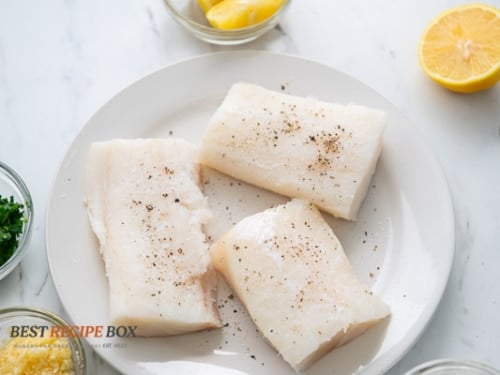 seasoned raw cod fillets