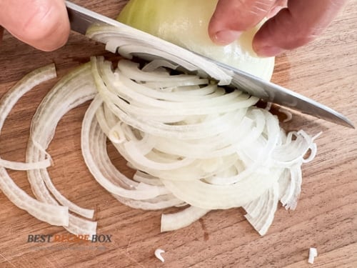 thin sliced onions