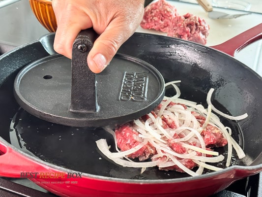 smashing the onion burger