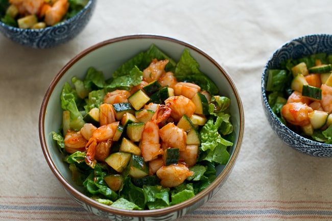 Make this classic appetizer into a salad! Srirahca Shrimp Cocktail Salad Recipe in a bowl 