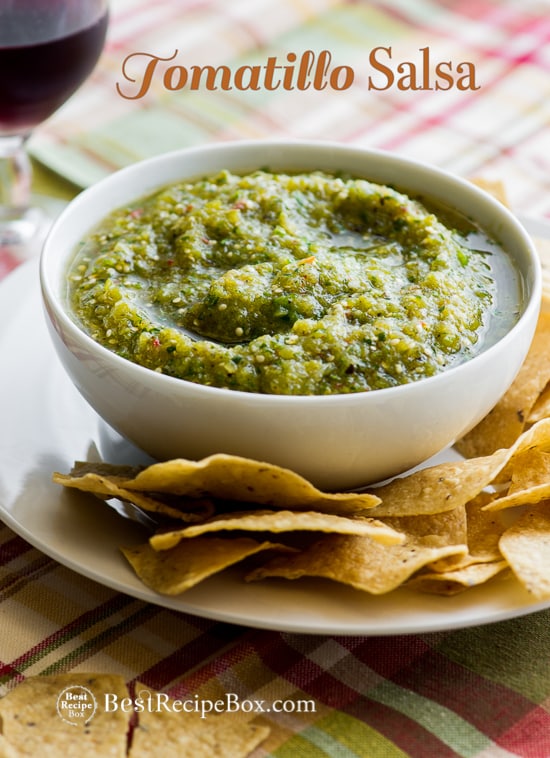 Easy tomatillo Salsa Recipe | Green Salsa Recipe in a bowl with chips