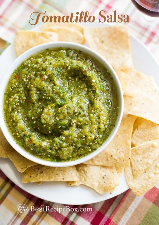 Easy tomatillo Salsa Recipe | Green Salsa Recipe in a bowl with chips 